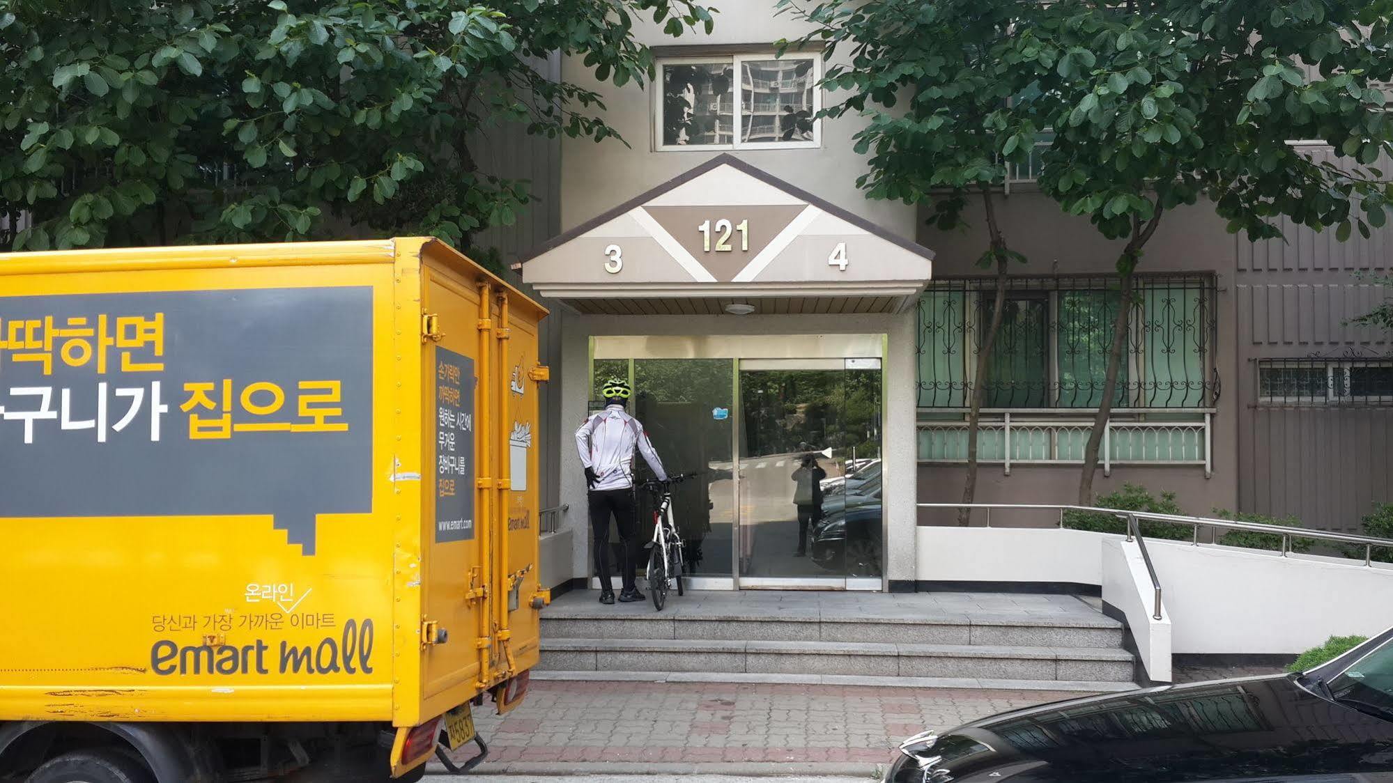 Hotel Spacious In Seoul